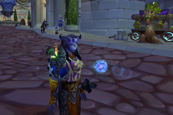 See those shoulders whippy? Hmmmm... transmog.